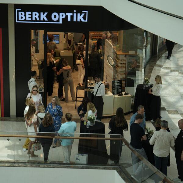 Merve Optik - İstinyePark İzmir Berk Optik’te Max Mara Gözlük Lansmanı